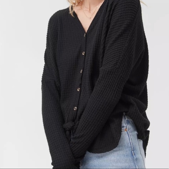Urban Outfitters Out From Under Jojo Oversized Thermal Button Front Top - Picture 2 of 8